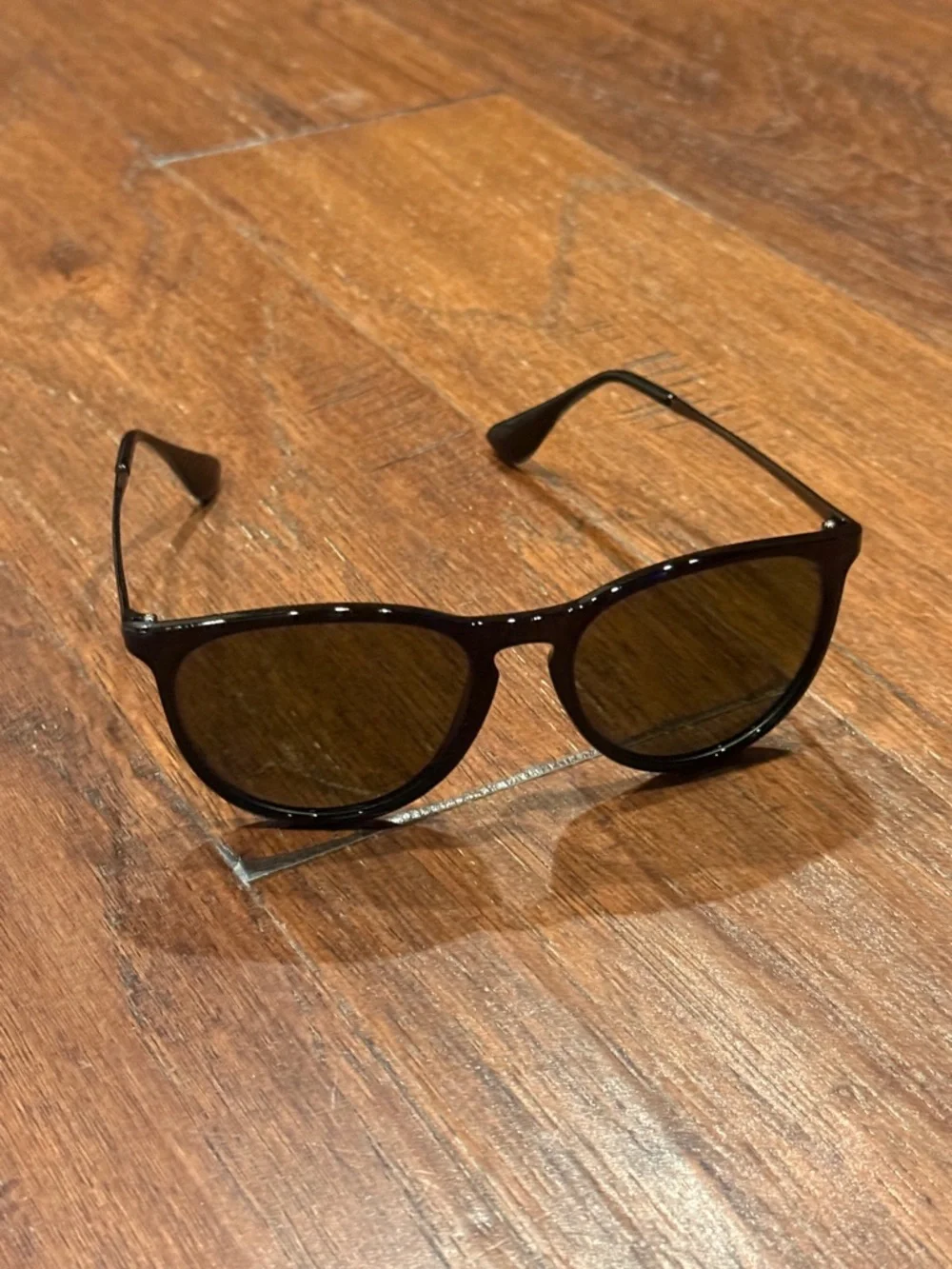 Source Unknown Black Sunglasses with Brown Lenses